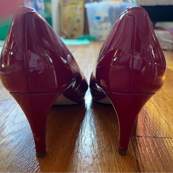 Cole Haan red patent leather pumps - Picture 4 of 5